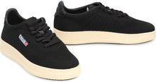 Load image into Gallery viewer, Medalist Easeknit Low-top sneakers
