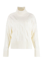 Load image into Gallery viewer, Elgar cable knit sweater
