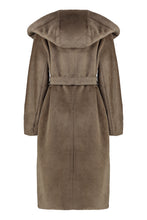 Load image into Gallery viewer, Eliana Faux fur coat
