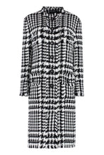 Load image into Gallery viewer, Houndstooth coat
