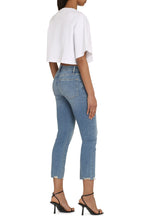 Load image into Gallery viewer, Knitted crop top
