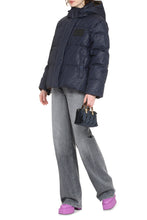 Load image into Gallery viewer, Reversible hooded down jacket
