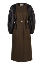 Load image into Gallery viewer, Wool coat
