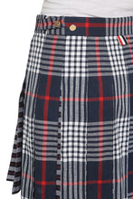 Load image into Gallery viewer, Pleated mini skirt
