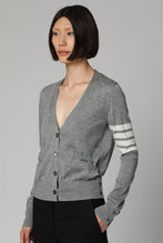 Load image into Gallery viewer, Virgin wool cardigan
