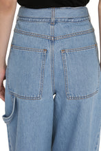 Load image into Gallery viewer, Wide-leg jeans
