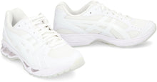 Load image into Gallery viewer, Low-top sneakers made of leather and fabric.
