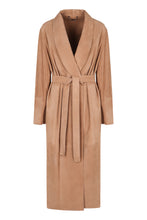 Load image into Gallery viewer, Suede coat
