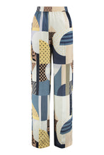 Load image into Gallery viewer, Printed silk pants
