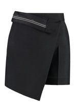 Load image into Gallery viewer, Wool shorts
