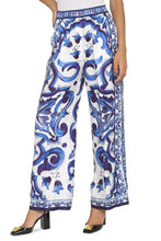 Load image into Gallery viewer, Printed silk pants
