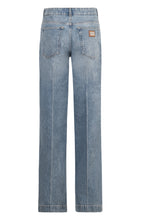 Load image into Gallery viewer, Loose-fit jeans
