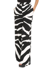 Load image into Gallery viewer, Printed wide-leg trousers
