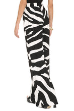 Load image into Gallery viewer, Printed wide-leg trousers
