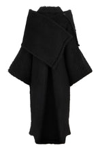Load image into Gallery viewer, Coat in wool and alpaca
