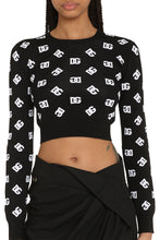 Load image into Gallery viewer, Fine knit crew-neck sweater
