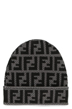 Load image into Gallery viewer, Knitted beanie
