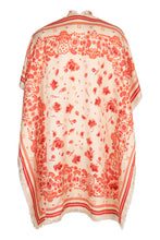 Load image into Gallery viewer, Patterned capelet
