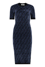 Load image into Gallery viewer, Midi velvet dress
