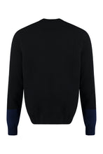 Load image into Gallery viewer, Long sleeve crew-neck sweater
