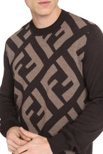 Load image into Gallery viewer, Wool crew-neck sweater
