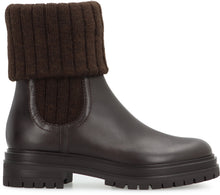 Load image into Gallery viewer, Tenney Leather Chelsea boots
