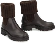 Load image into Gallery viewer, Tenney Leather Chelsea boots
