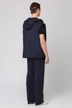 Load image into Gallery viewer, Sporty vest with zipper
