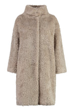Load image into Gallery viewer, Vegan fur coat
