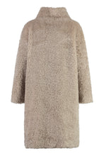 Load image into Gallery viewer, Vegan fur coat
