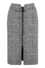 Load image into Gallery viewer, Wool skirt
