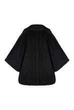 Load image into Gallery viewer, Vegan fur jacket George

