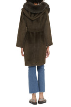 Load image into Gallery viewer, Gessy hooded alpaca blend coat
