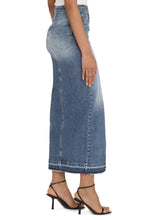 Load image into Gallery viewer, Denim skirt
