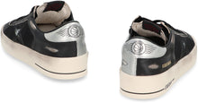 Load image into Gallery viewer, Low-top sneakers Stardan

