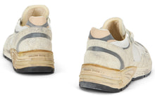 Load image into Gallery viewer, Sneakers Running Dad in suede and mesh
