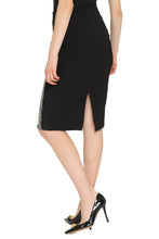 Load image into Gallery viewer, Prince of Wales checked pencil skirt
