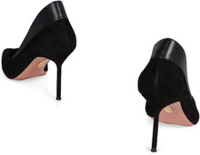 Load image into Gallery viewer, Guanto suede pumps
