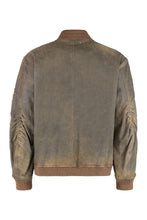 Load image into Gallery viewer, Leather lived-in effect rivet
