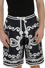 Load image into Gallery viewer, Printed bermuda shorts
