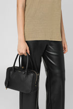 Load image into Gallery viewer, Vita leather handbag
