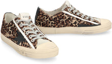 Load image into Gallery viewer, V-Star low-top sneakers
