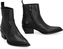 Load image into Gallery viewer, Debbie Leather ankle boots
