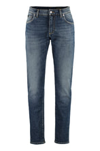 Load image into Gallery viewer, Slim fit jeans
