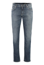 Load image into Gallery viewer, Slim fit jeans
