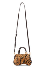 Load image into Gallery viewer, Shoulder bag with animal print
