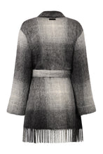 Load image into Gallery viewer, Wool cardigan
