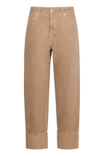 Load image into Gallery viewer, Boyfriend jeans

