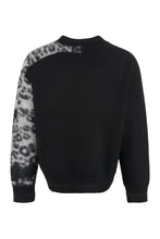 Load image into Gallery viewer, Crew-neck wool sweater
