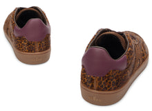 Load image into Gallery viewer, Sneakers animalier
